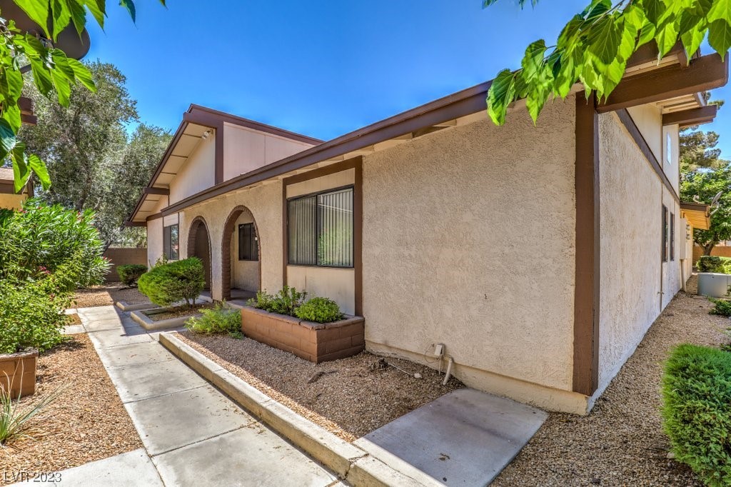 5917 Smoke Ranch Road, Unit D Las Vegas, NV 89108 - Photo 3 of 26