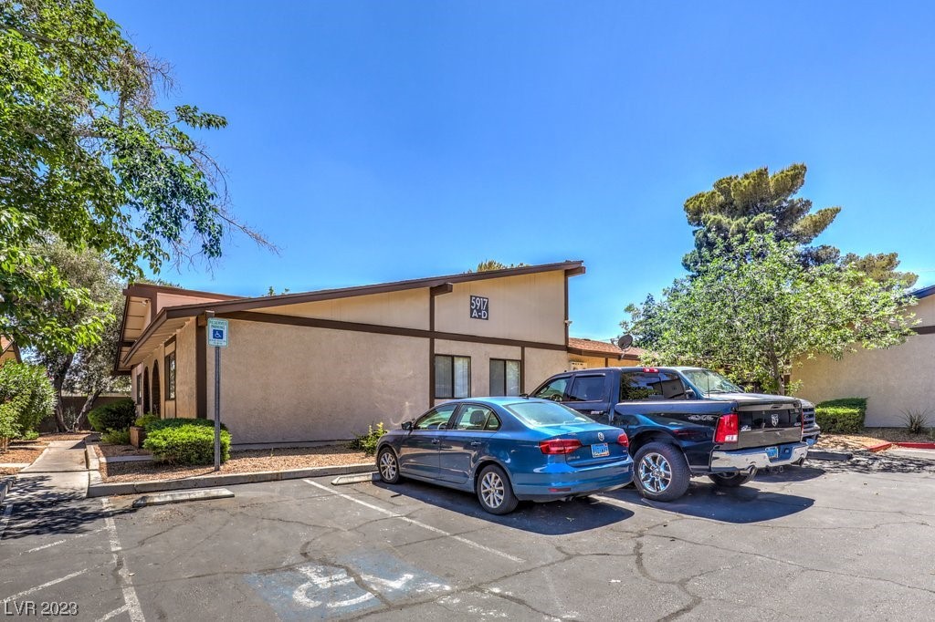 5917 Smoke Ranch Road, Unit D Las Vegas, NV 89108 - Photo 5 of 26