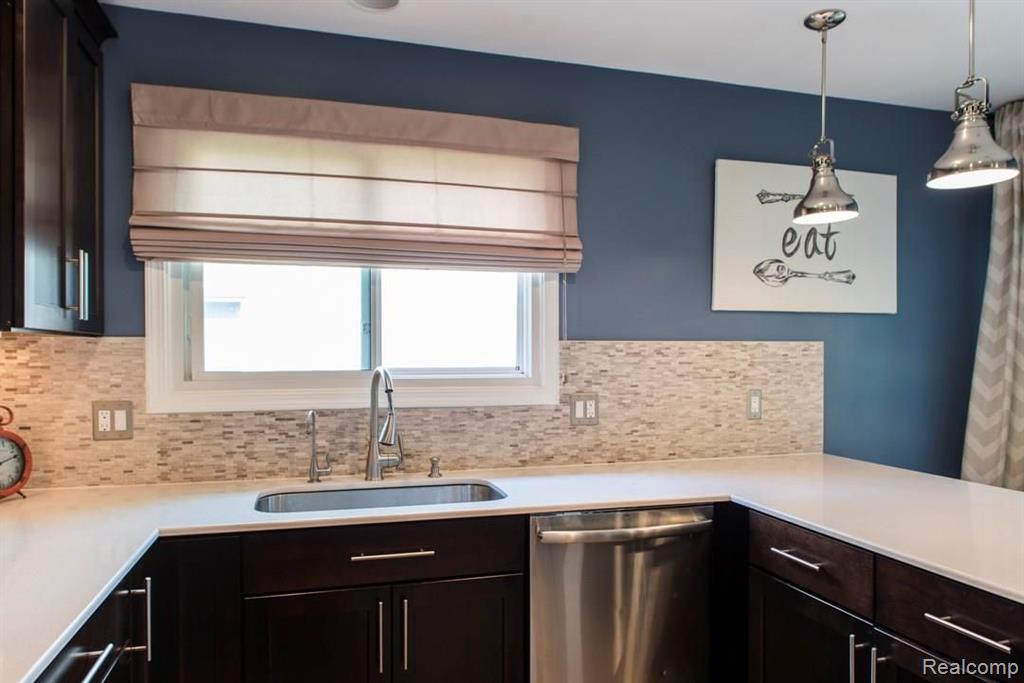 1634 Hillside Lane Rochester Hills, MI 48307 - Photo 28 of 61