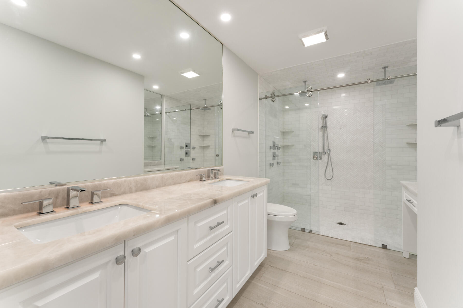 308 Sabal Street Duck Key, FL 33050 - Photo 29 of 87 Spacious Primary Bath