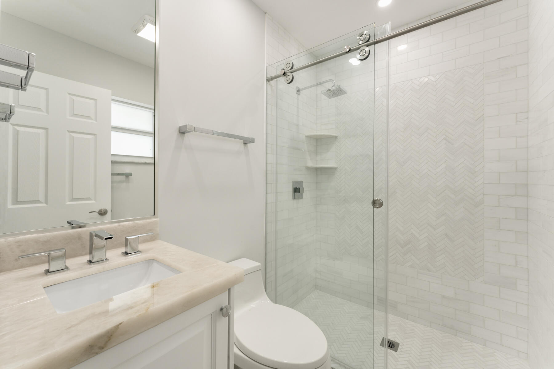 308 Sabal Street Duck Key, FL 33050 - Photo 35 of 87 Guest Ensuite Bath