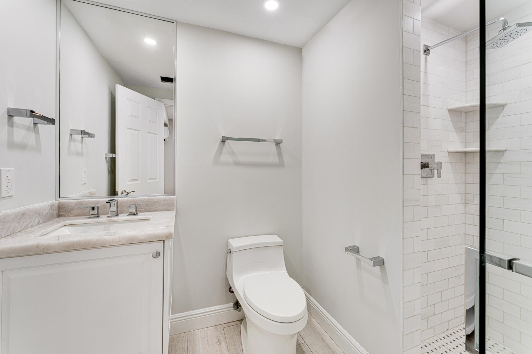 308 Sabal Street Duck Key, FL 33050 - Photo 49 of 87 Guest Bath