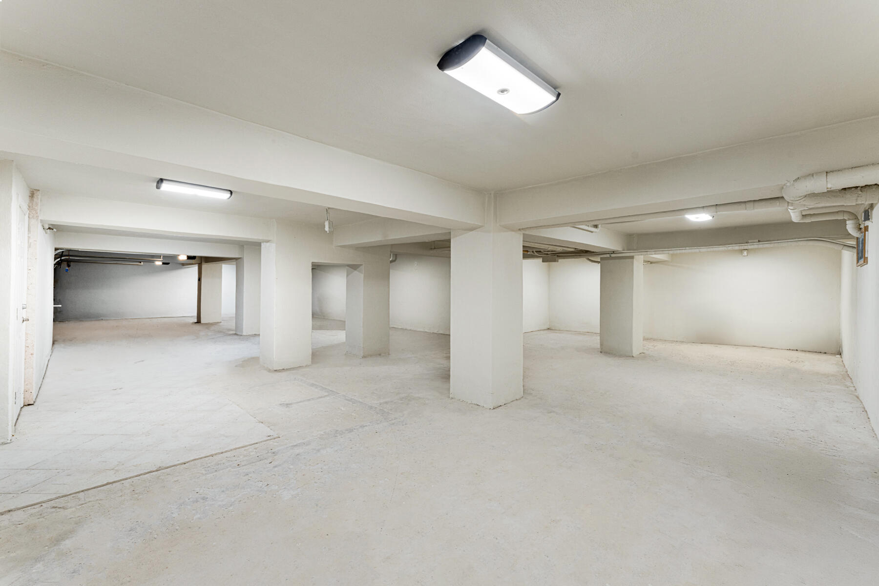 308 Sabal Street Duck Key, FL 33050 - Photo 56 of 87 4+ car garage