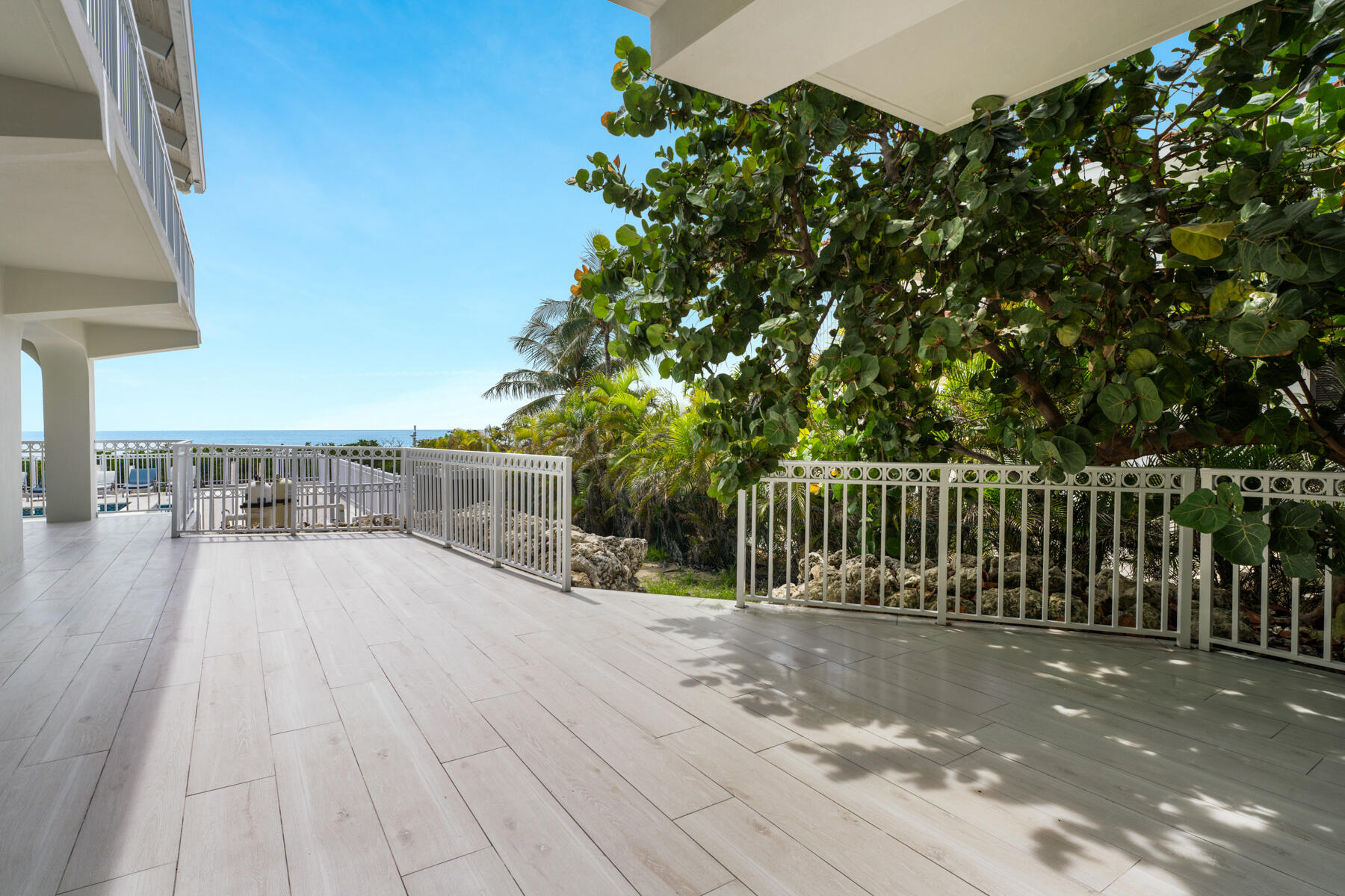 308 Sabal Street Duck Key, FL 33050 - Photo 78 of 87 Side porch