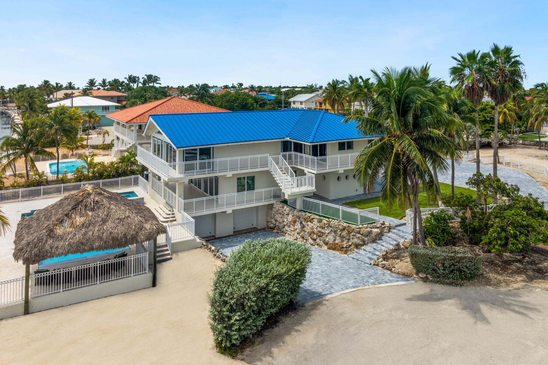 308 Sabal Street Duck Key, FL 33050 - Photo 8 of 87 Private Estate