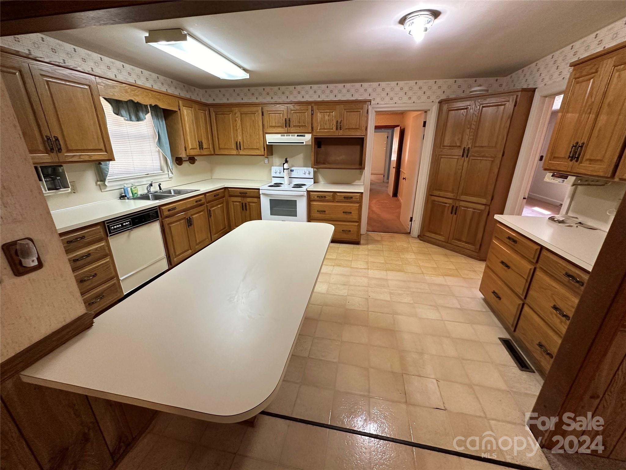1633 Pepperidge Road Asheboro, NC 27205 - Photo 8 of 48 Gallery Image 8