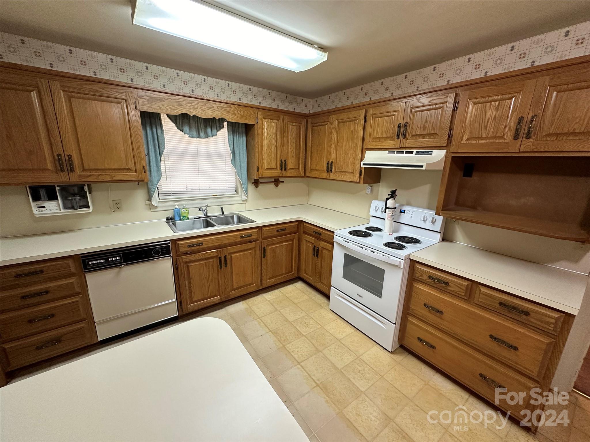 1633 Pepperidge Road Asheboro, NC 27205 - Photo 9 of 48 Gallery Image 9