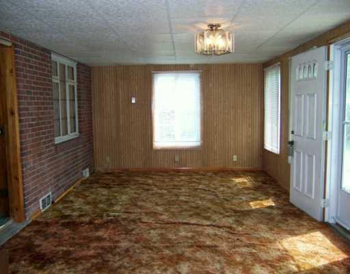 107 Sunflower Road Butler, PA 16001 - Photo 6 of 8 Den/Family/Great Room.