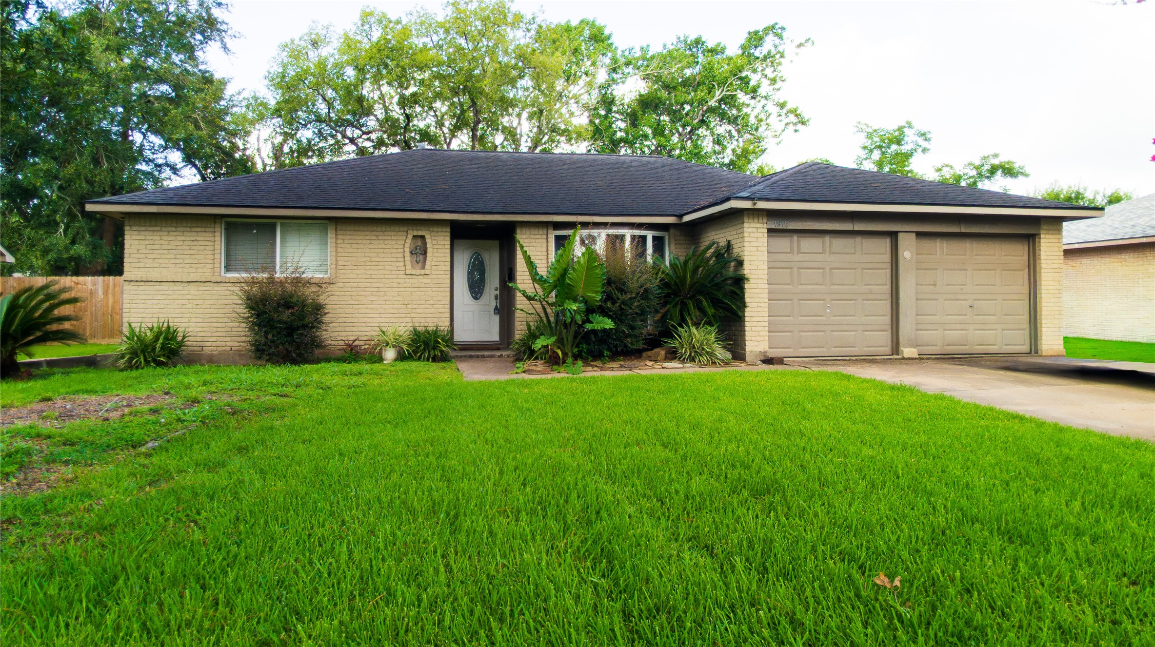 1915 Westlake Road Houston, TX 77062 - Photo 1 of 24