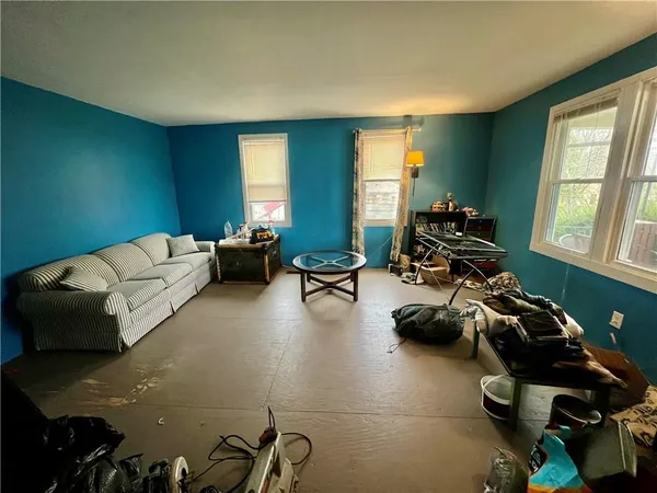 $99,900 | 413 Highway 208, New Bedford, PA 16159