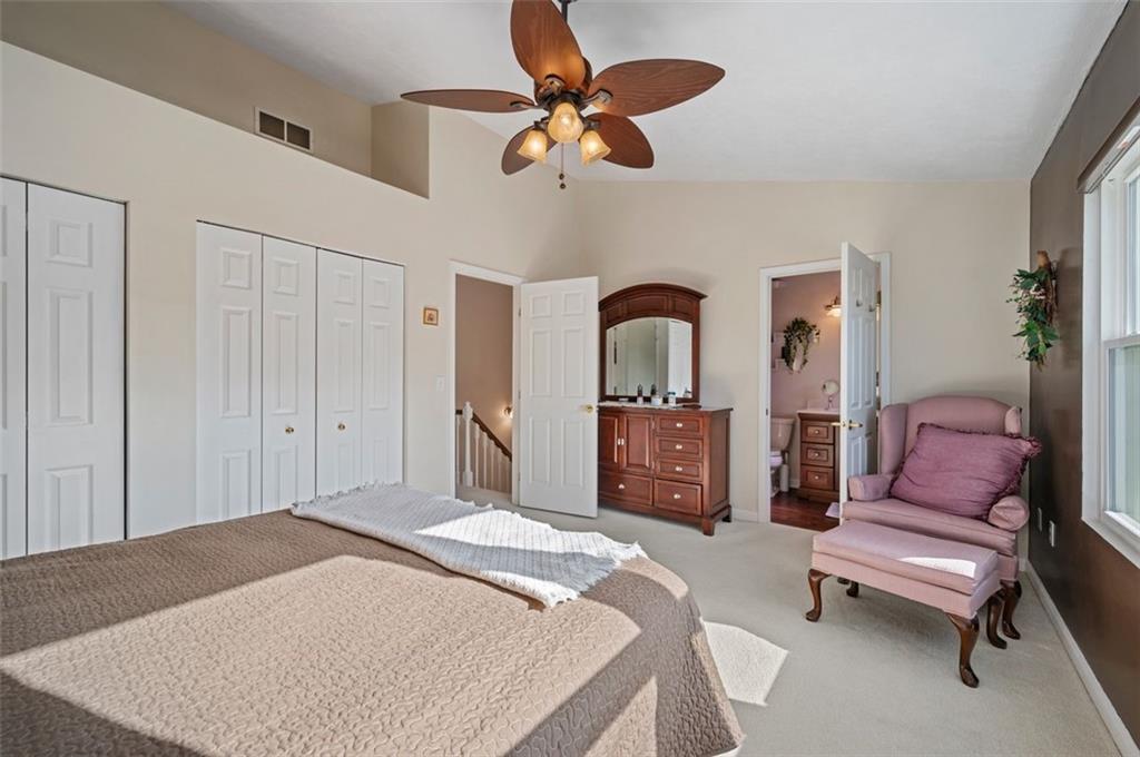 86 Springmeadow Court Whitehall, PA 15236 - Photo 13 of 23