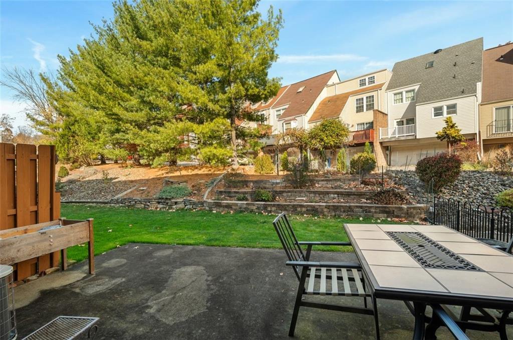 86 Springmeadow Court Whitehall, PA 15236 - Photo 21 of 23