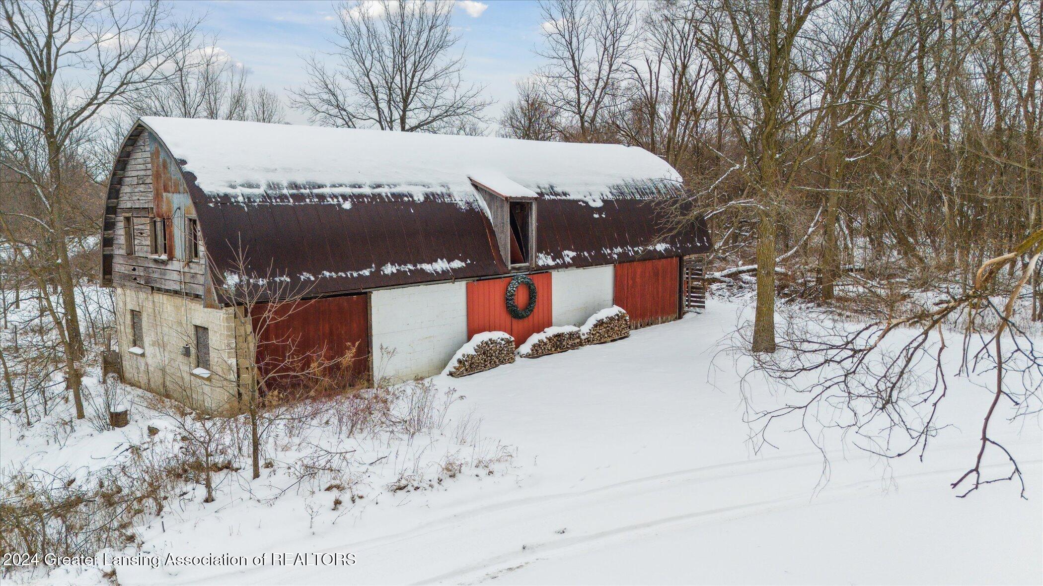 10186 North Shaytown Road Mulliken, MI 48861 - Photo 53 of 70 Barn