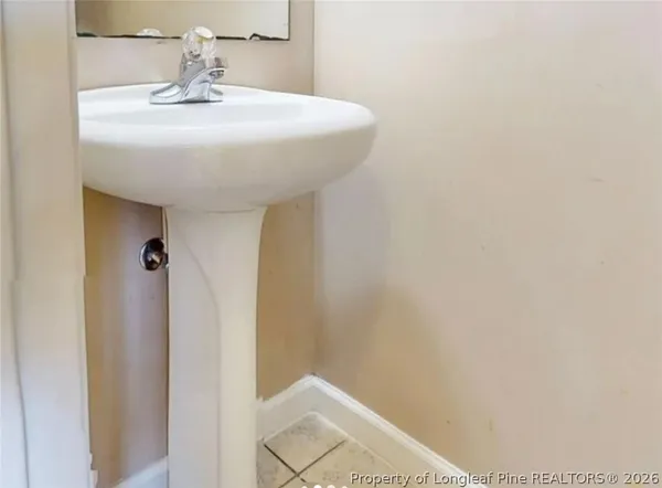 $1,975 | 10 Valley View Court, Sanford, NC 27332