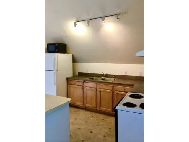 $895,000 | 194 Maple Street, Burlington, VT 05401