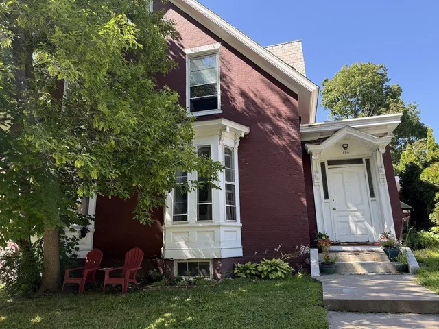 $895,000 | 194 Maple Street, Burlington, VT 05401