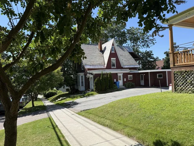 $895,000 | 194 Maple Street, Burlington, VT 05401