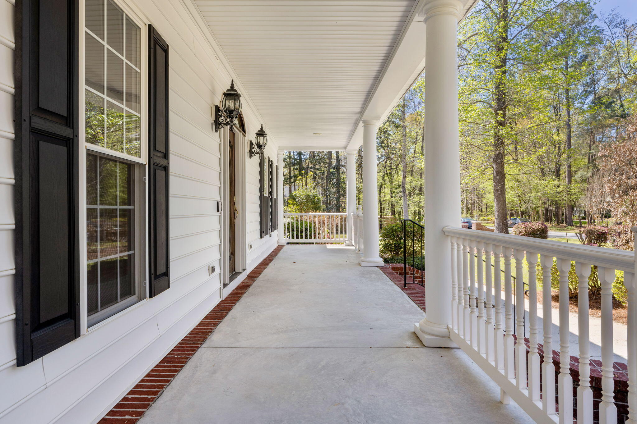 301 County Rd S-18-458 Summerville, SC 29485 - Photo 17 of 56 301 Woodland Dr