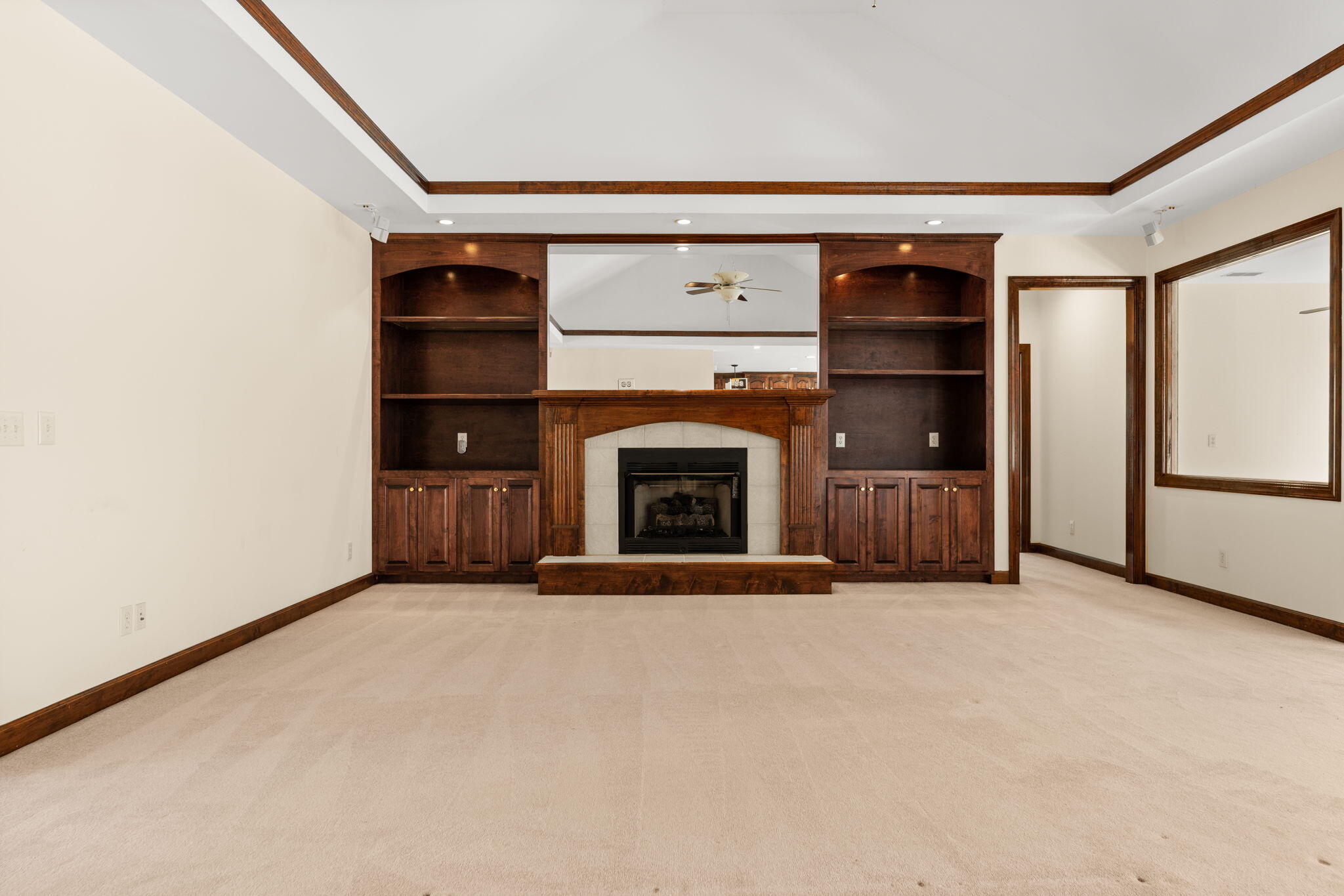301 County Rd S-18-458 Summerville, SC 29485 - Photo 22 of 56 Living Room