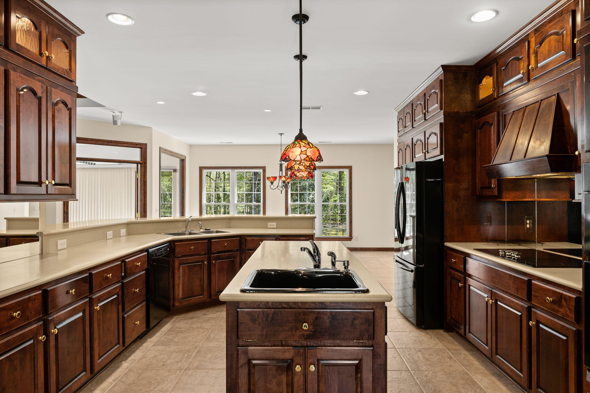 301 County Rd S-18-458 Summerville, SC 29485 - Photo 27 of 56 Kitchen