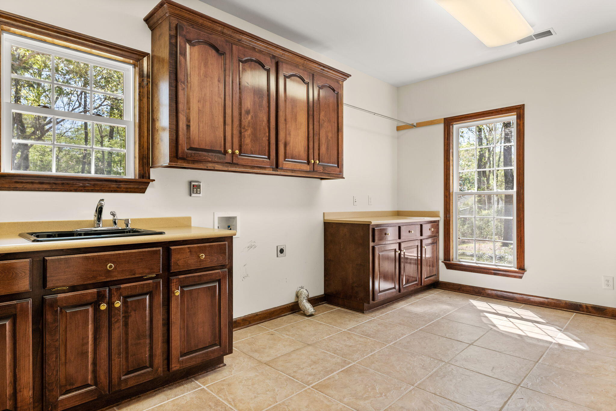 301 County Rd S-18-458 Summerville, SC 29485 - Photo 48 of 56 Laundry Room