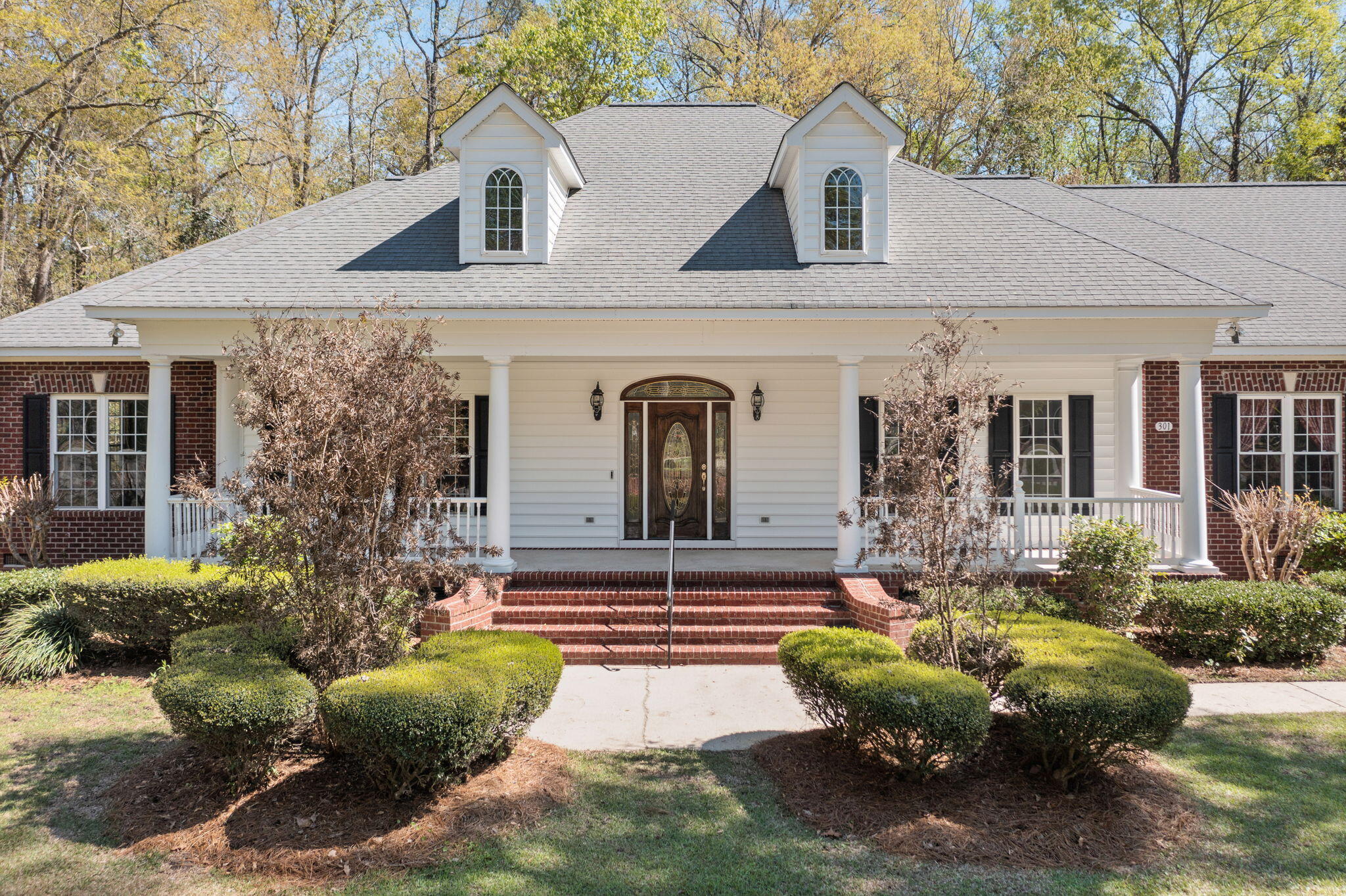 301 County Rd S-18-458 Summerville, SC 29485 - Photo 7 of 56 301 Woodland Dr