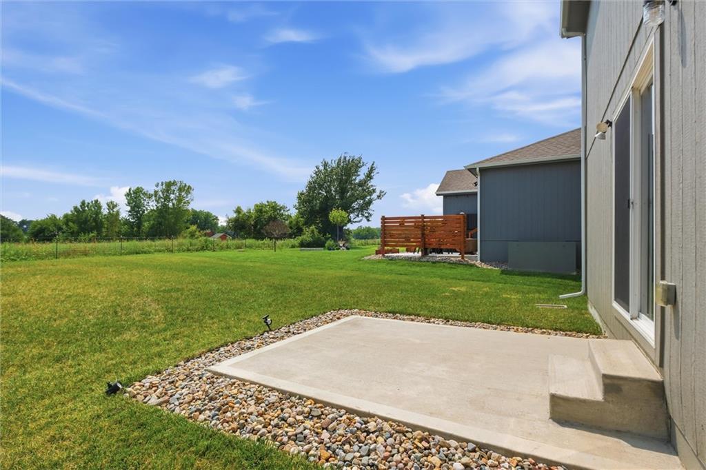2113 Southwest Rutherford Drive Lee's Summit, MO 64082 - Photo 36 of 41 Gallery Image 36