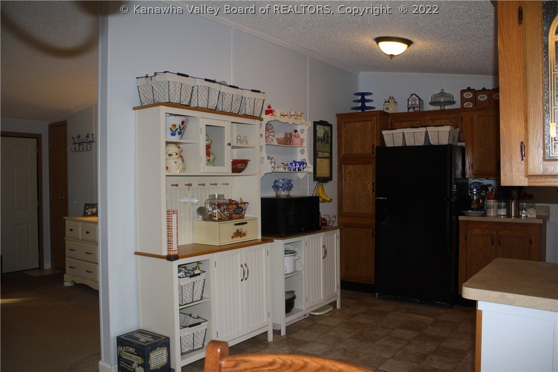 249 White Pine Road Kenna, WV 25248 - Photo 18 of 26 Kitchen