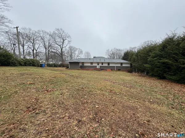 $349,900 | 90 Larchmont Avenue, Waterbury, CT 06708
