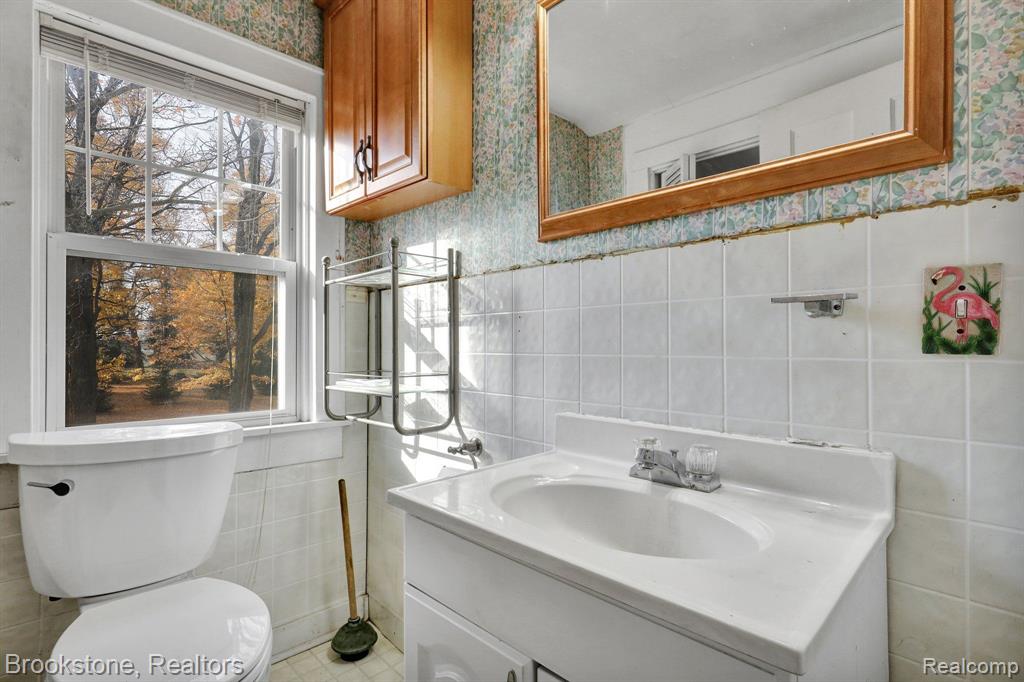 328 North Onondaga Road Mason, MI 48854 - Photo 19 of 27 Gallery Image 19