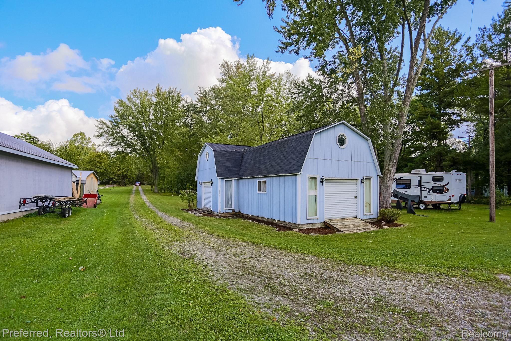 5863 Mabley Hill Road Fenton, MI 48430 - Photo 8 of 48 8IMG_0236.jpg