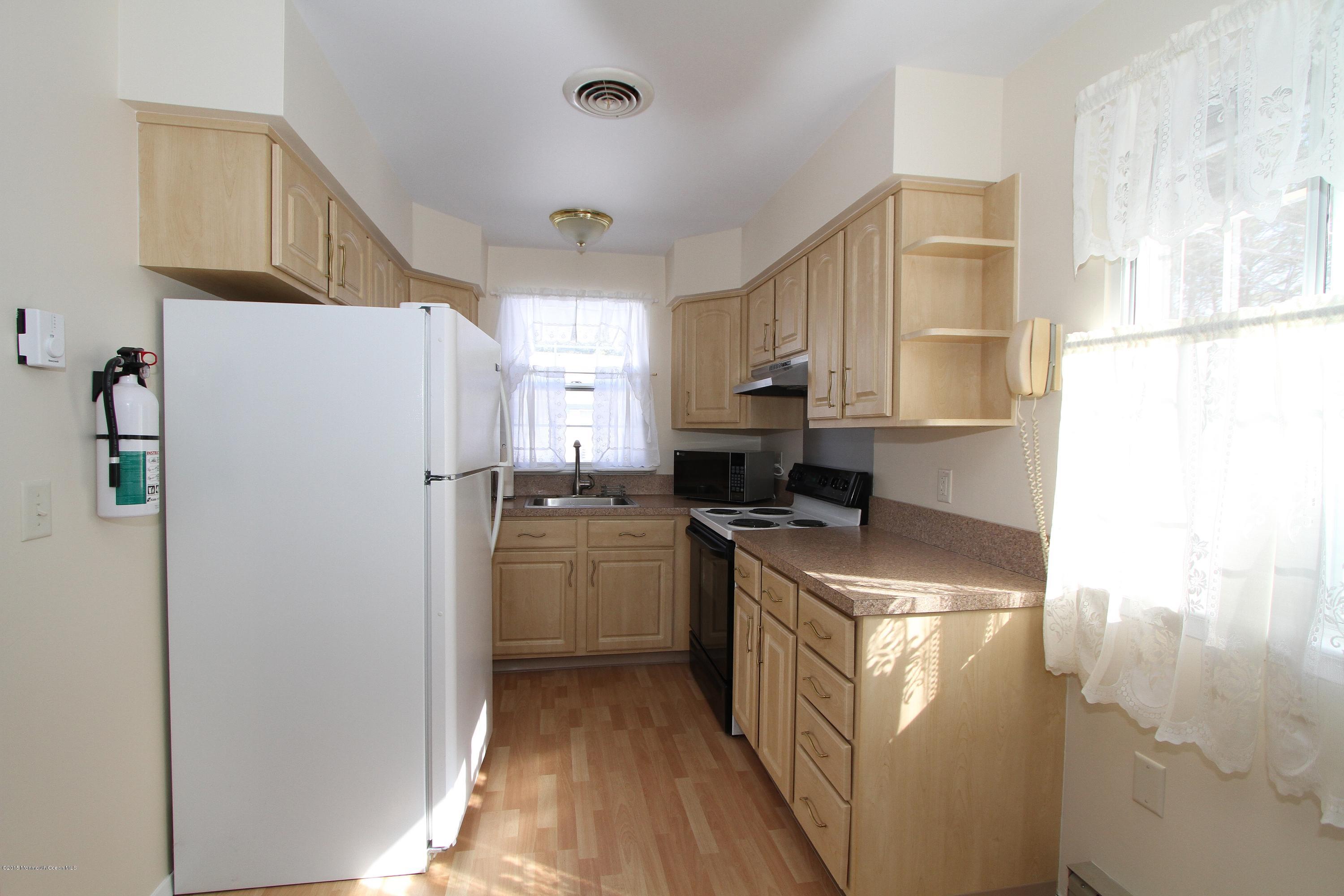 48A Stonybrook Road, Unit D Whiting, NJ 08759 - Photo 2 of 13 Kitchen