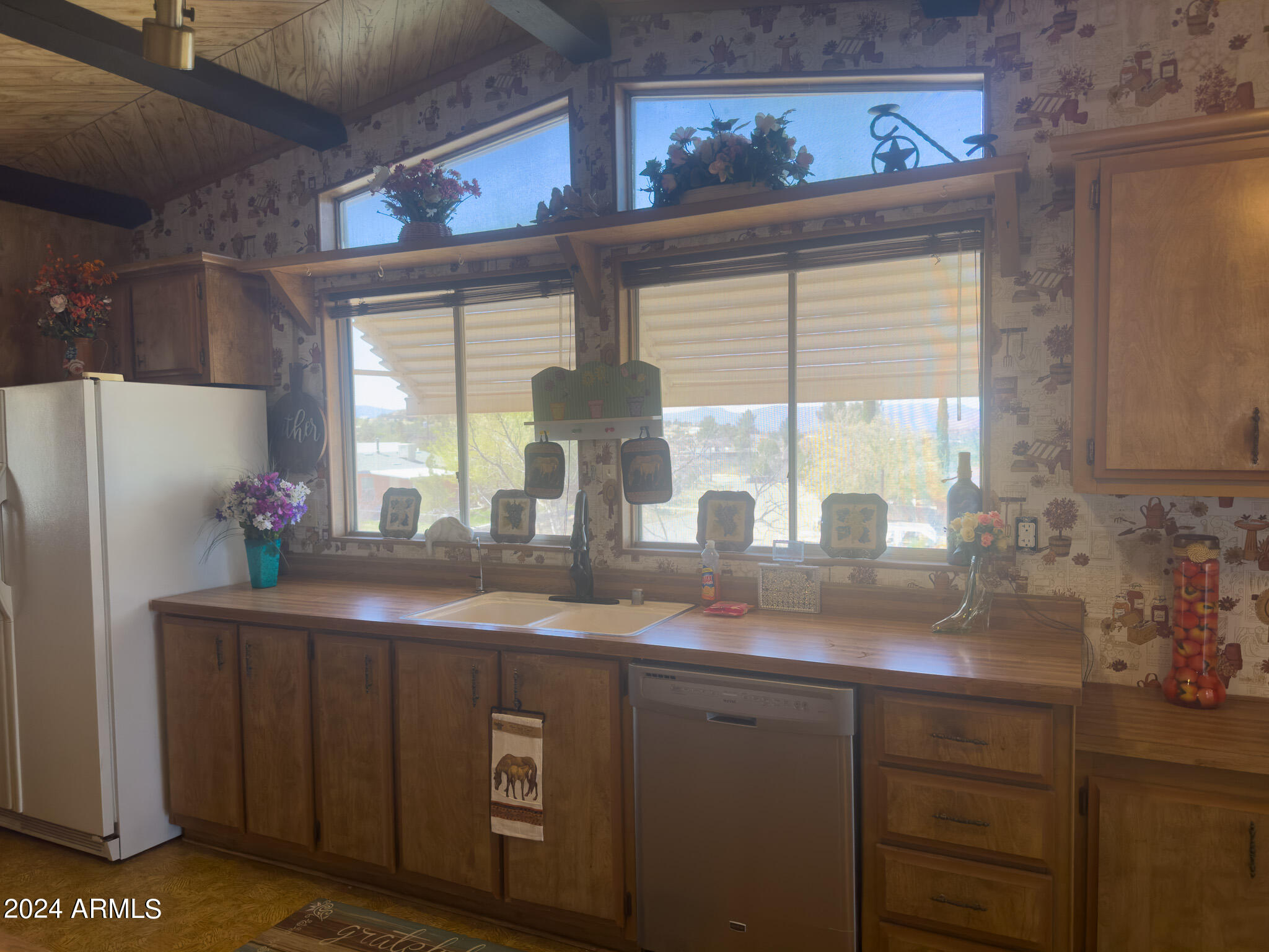 3360 East Maybe Manana Way Rimrock, AZ 86335 - Photo 14 of 48 IMG_1278