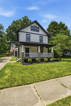 $360,000 | 313 South Summit Street, Smithville, OH 44677