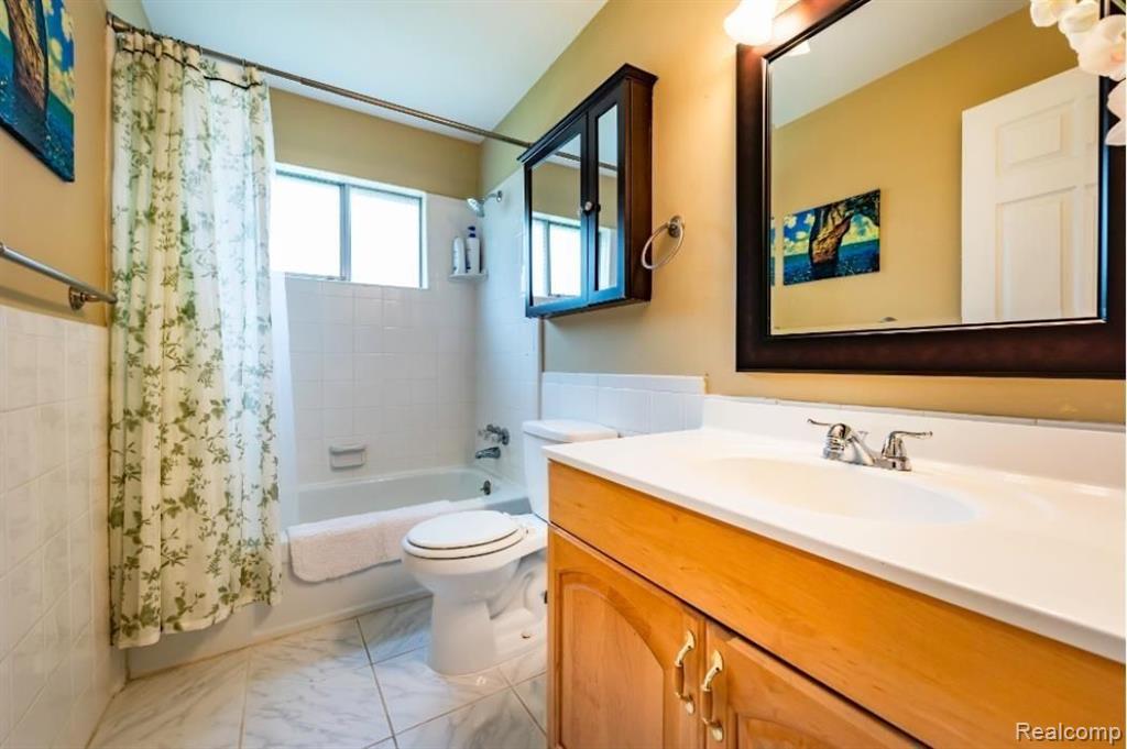2260 Nixon Road Ann Arbor, MI 48105 - Photo 26 of 51