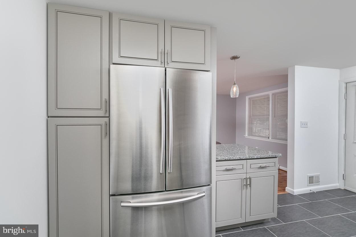 5515 Whitwood Road Baltimore, MD 21206 - Photo 13 of 30 Kitchen