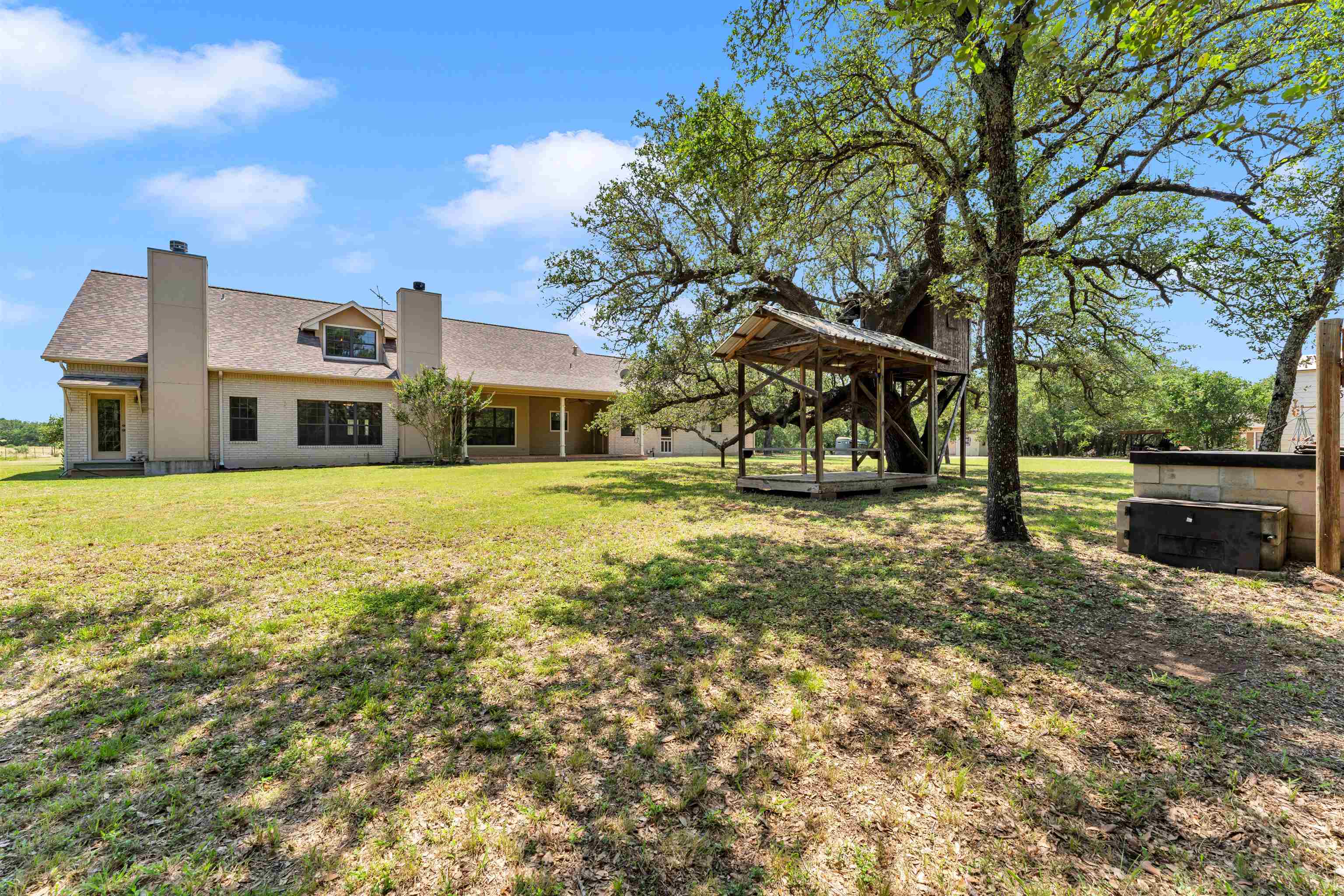 627 Ranch Road 2323 Llano, TX 78643 - Photo 31 of 44