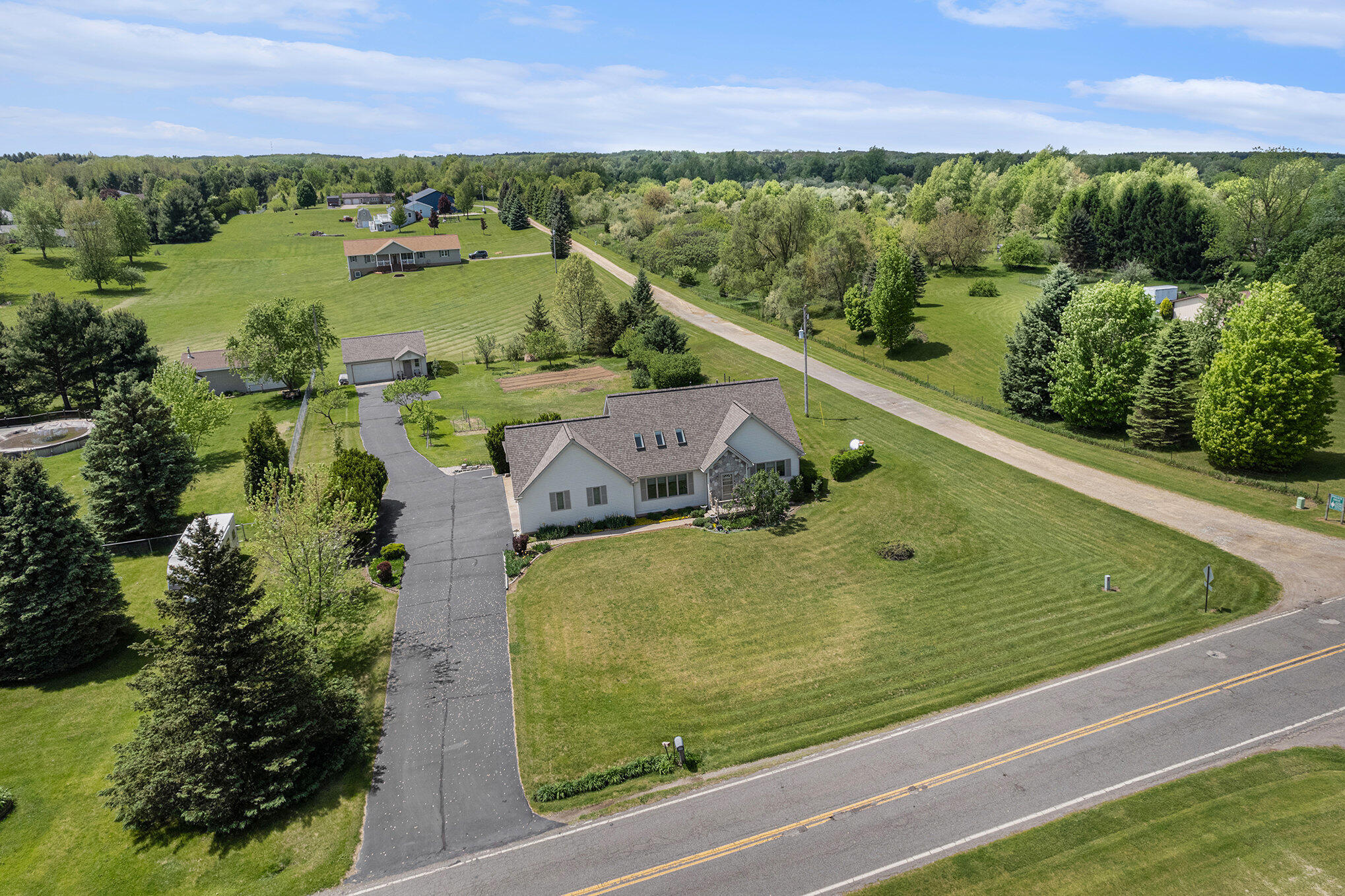2222 North Portage Road Jackson, MI 49201 - Photo 29 of 34 029_dji_0558_217
