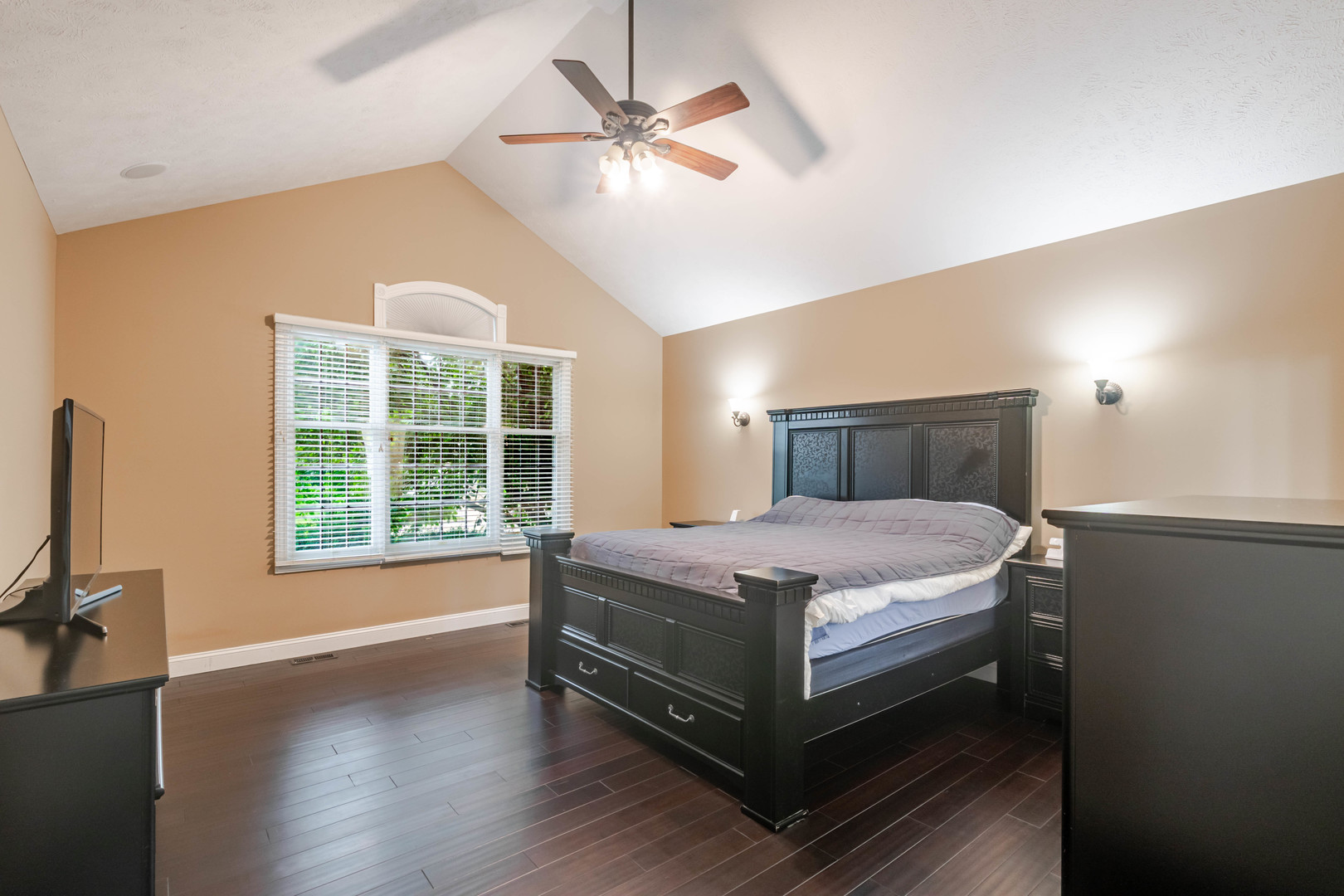 3913 Baywood Road Bloomington, IL 61705 - Photo 20 of 58 Gallery Image 20