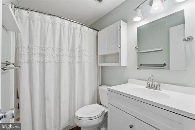 $425,000 | 9 Alden Court, Sterling, VA 20165