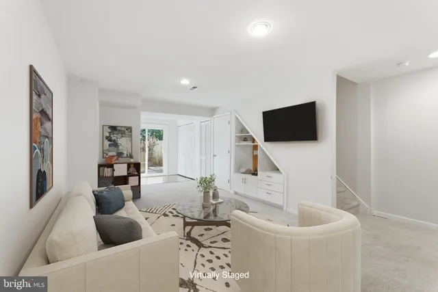 $425,000 | 9 Alden Court, Sterling, VA 20165