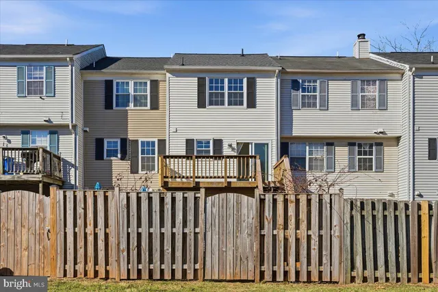 $425,000 | 9 Alden Court, Sterling, VA 20165