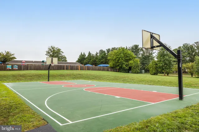 $425,000 | 9 Alden Court, Sterling, VA 20165