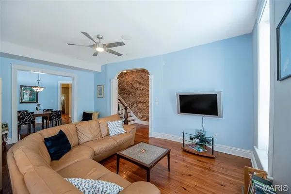 $345,000 | 3130 Nebraska Avenue, St. Louis, MO 63118