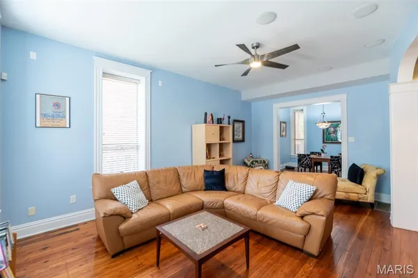 $345,000 | 3130 Nebraska Avenue, St. Louis, MO 63118