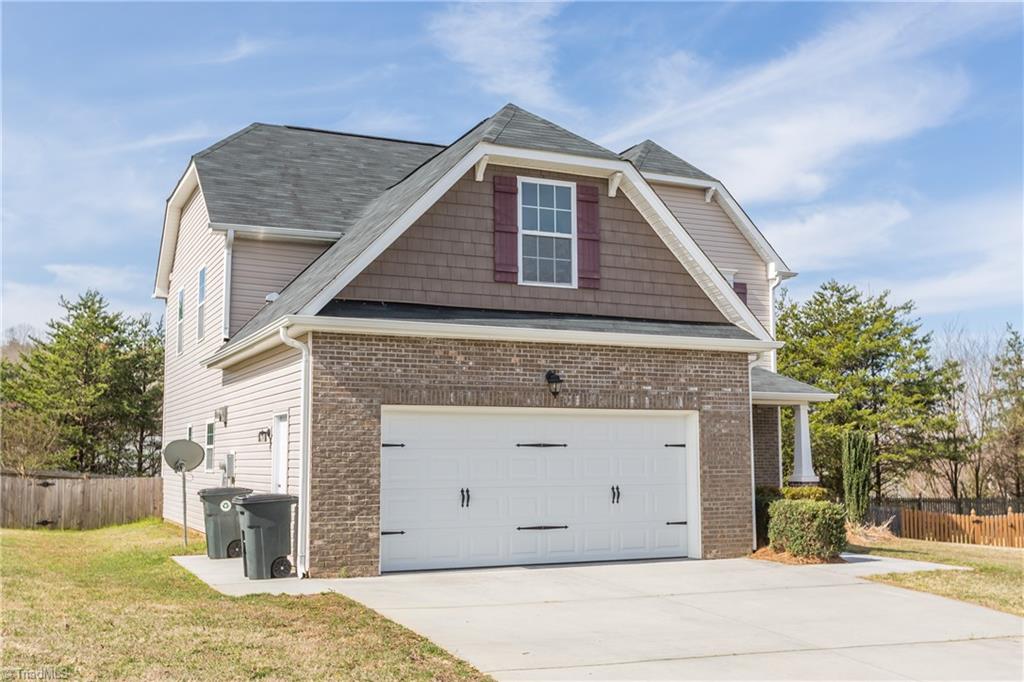 532 Barnsdale Ridge Road Kernersville, NC 27284 - Photo 2 of 48 Gallery Image 2