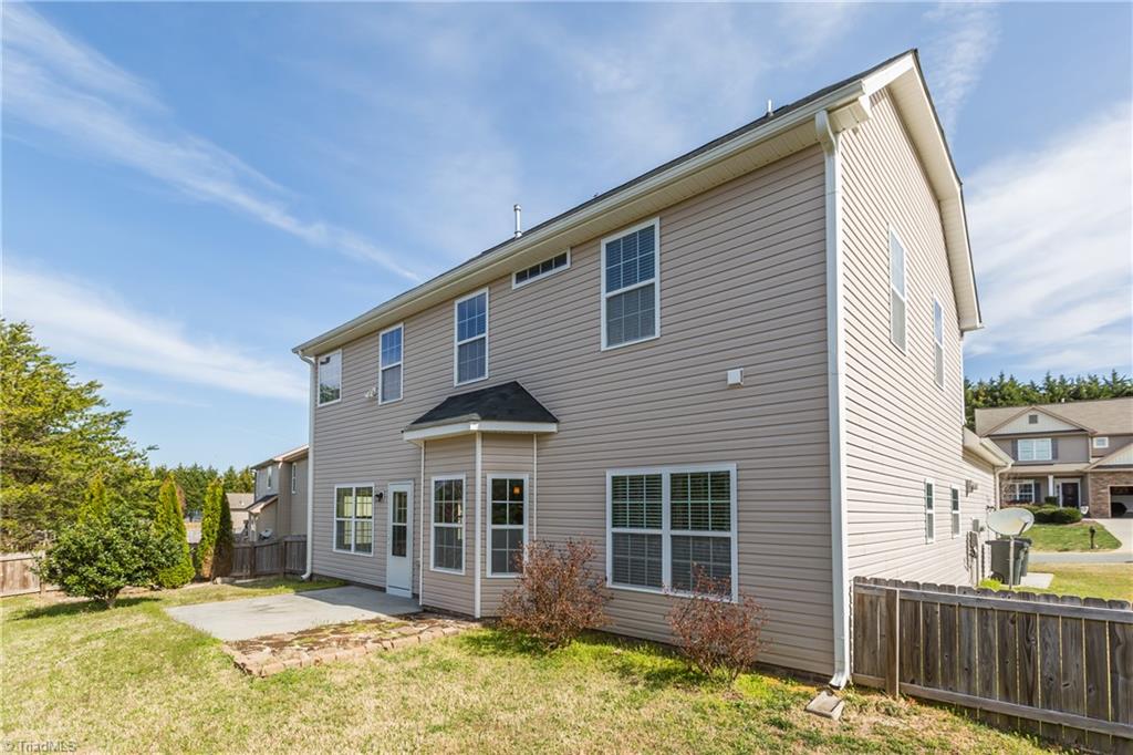 532 Barnsdale Ridge Road Kernersville, NC 27284 - Photo 7 of 48 Gallery Image 7