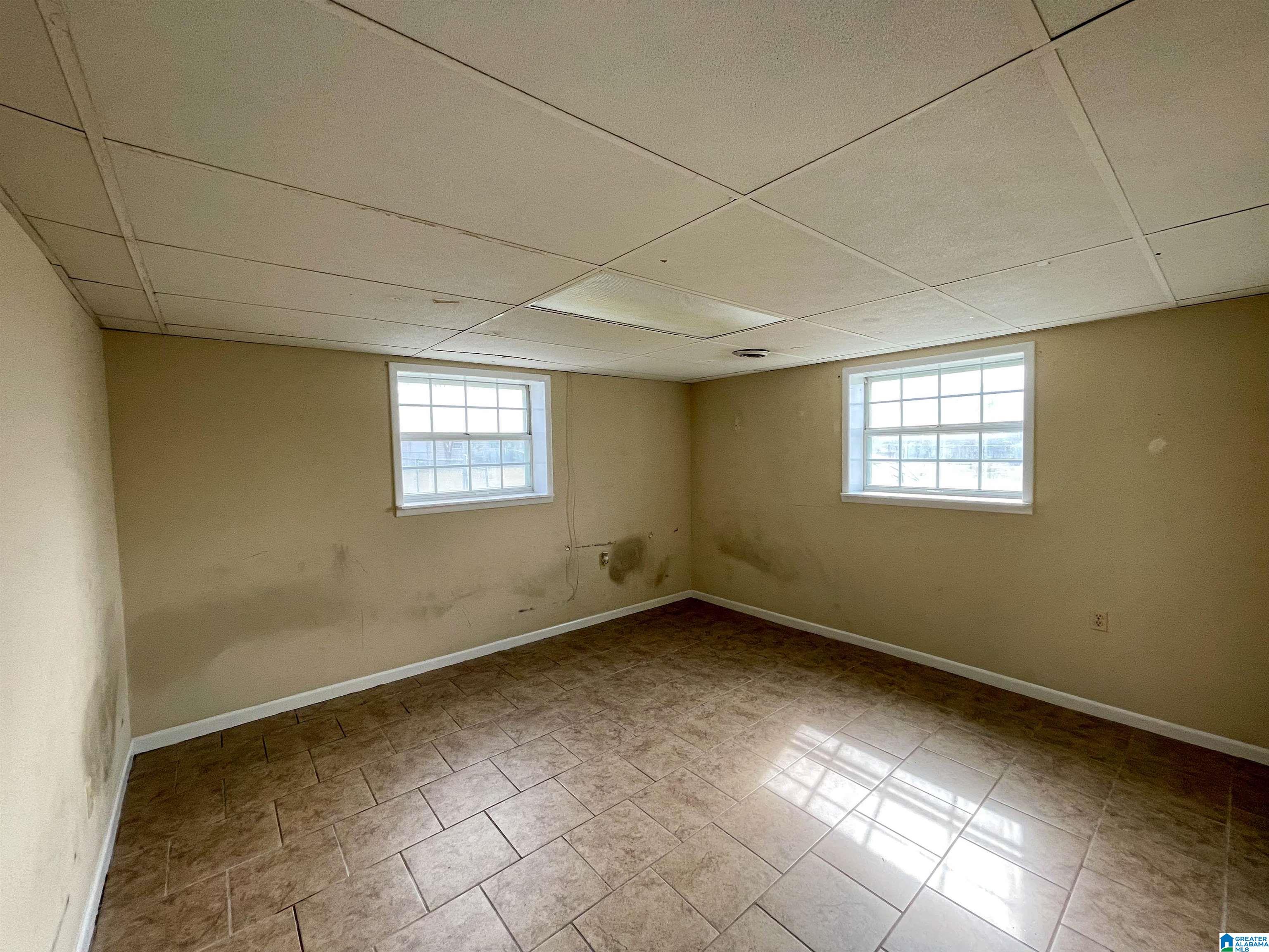 300 Baker Street Warrior, AL 35180 - Photo 33 of 44