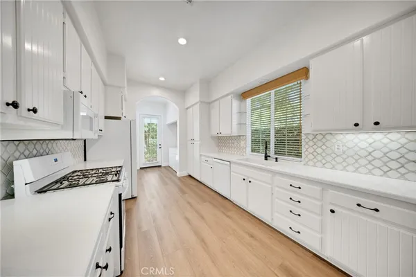 $4,200 | 2 Garden Gate Lane, Irvine, CA 92620