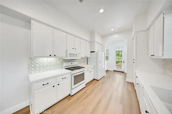 $4,200 | 2 Garden Gate Lane, Irvine, CA 92620